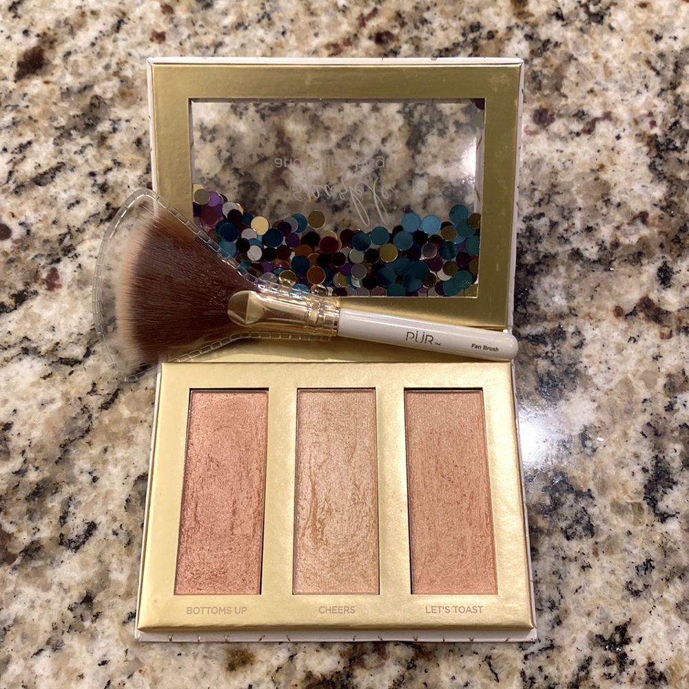 pür cosmetics • highlighting palette with mini fan brush